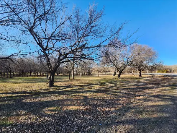 Nocona, TX 76255,100 Fairway Drive