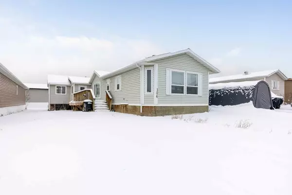 104 Arabian DR, Fort Mcmurray, AB T9H 5K4