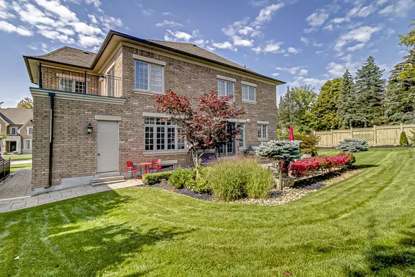 Vaughan, ON L4H 4G6,141 Annsleywood CT