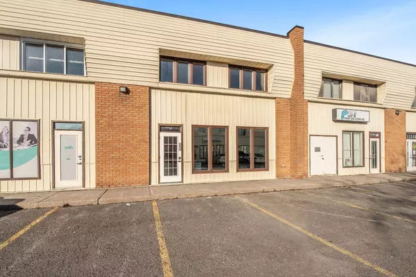 Ottawa, ON K1J 9H6,5480 Canotek RD #14