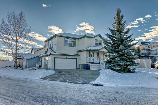 114 Bow Ridge CRES, Cochrane, AB T4C 1V2