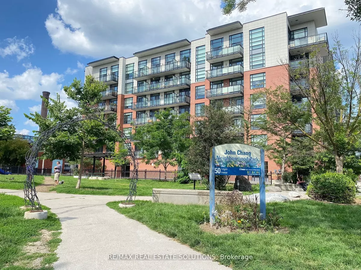 Toronto E01, ON M4M 0A6,88 Colgate AVE #104