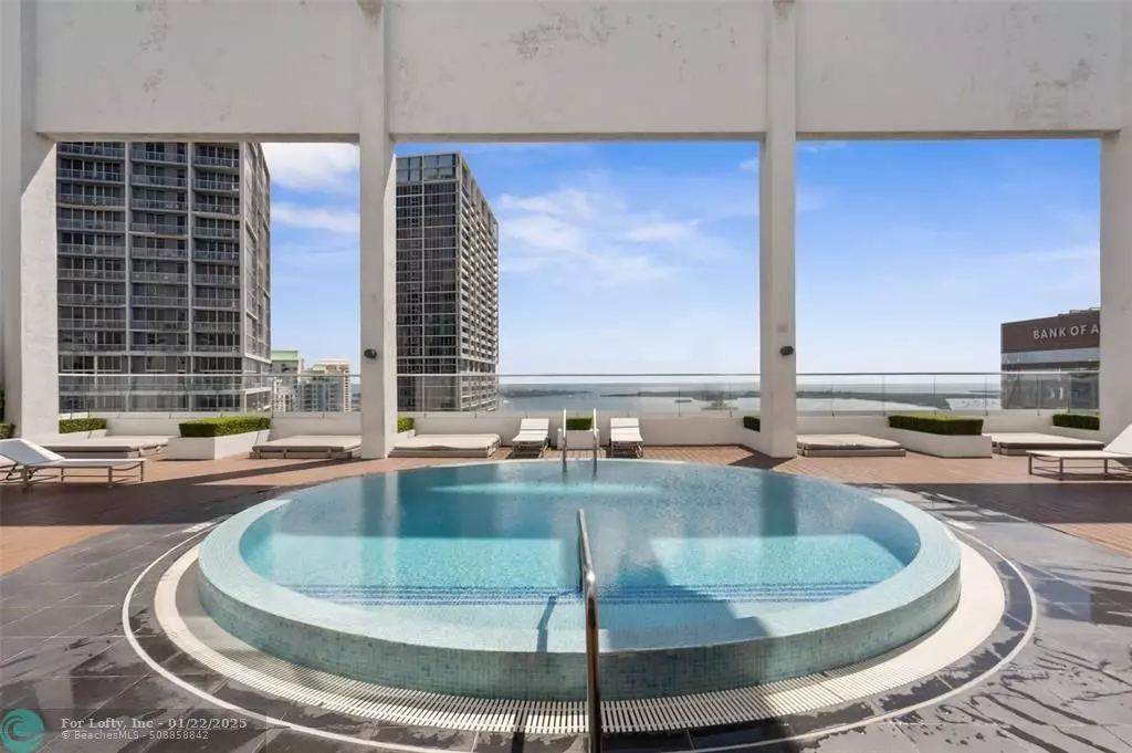 Miami, FL 33131,500 Brickell Ave  #2308