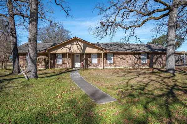 199 Briarwood Court, Van, TX 75790