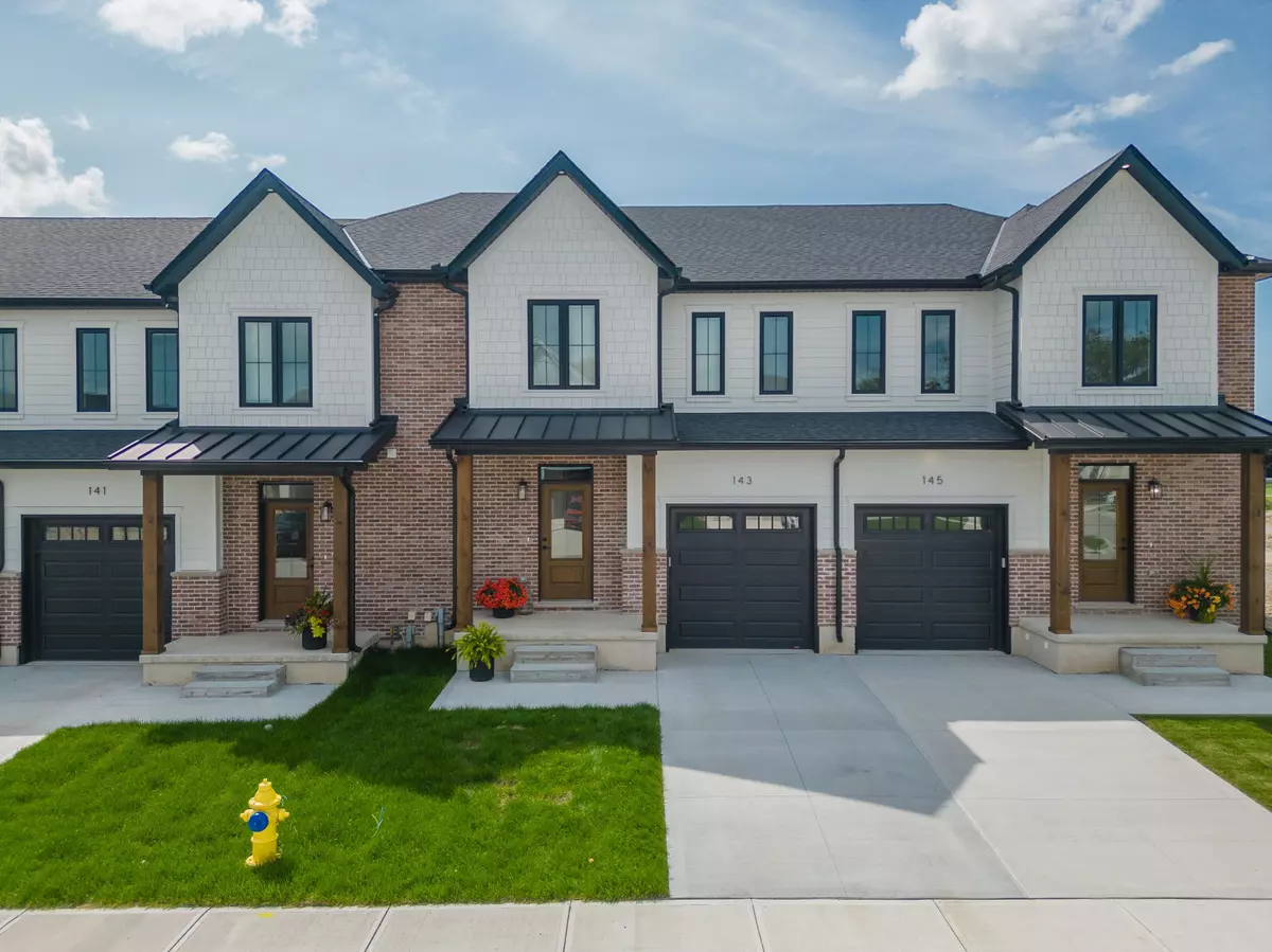 Lucan Biddulph, ON N0M 2J0,147 Scotts DR #45