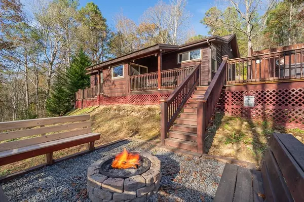 485 Banner Circle, Ellijay, GA 30540