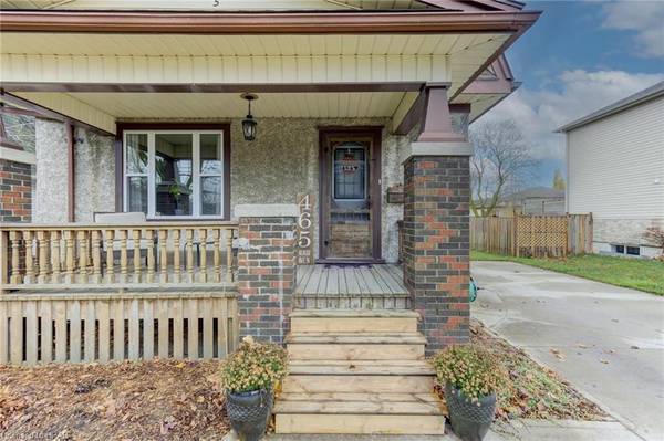 North Perth, ON N4W 1V2,465 ALBERT AVE N