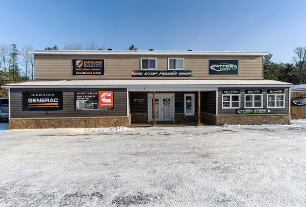 Renfrew, ON K8H 1Y6,2551 Petawawa BLVD