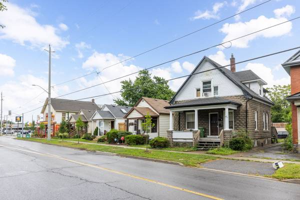 Niagara, ON L2R 2N1,92 1/2 WELLAND AVE