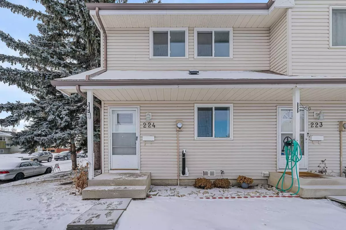 Calgary, AB T3J 1L7,36 Falbury CRES NE #224