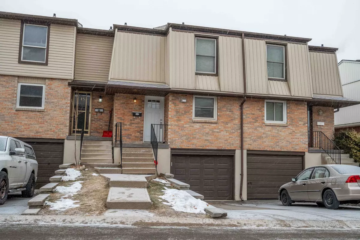 Hamilton, ON L8K 6K3,10 Angus RD #14