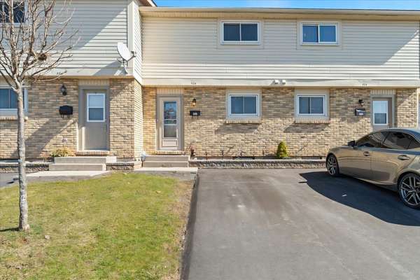 22 Cascade BLVD #52D, Hastings, ON K8P 4W1