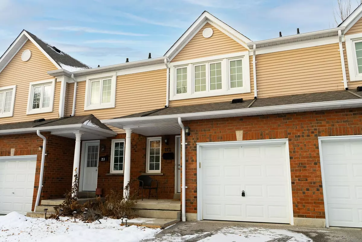 Whitby, ON L1N 9C8,10 Bassett BLVD #212