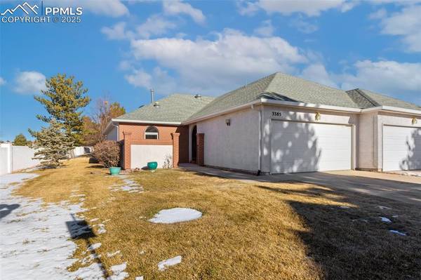 3385 Soaring Bird CIR, Colorado Springs, CO 80920