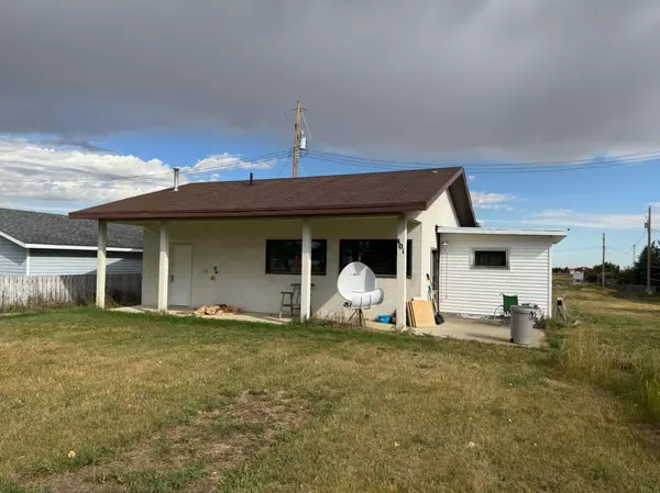 401 1 AVE South, Coutts, AB T0K 0N0