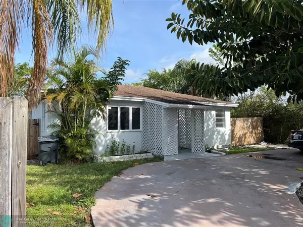 4985 Clinton Blvd, Lake Worth, FL 33463