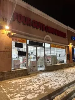 Oshawa, ON L1H 5H5,174 Ritson RD #1