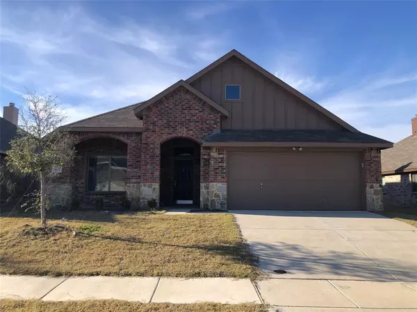 425 Greenhaven Drive, Seagoville, TX 75159