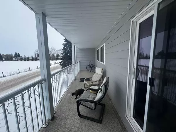 5418 52 Street #406, Camrose, AB T4V 4A6