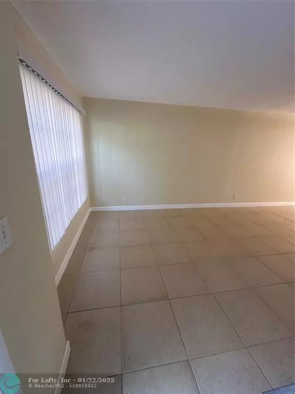 Fort Lauderdale, FL 33317,805 NW 46th Ave  #85