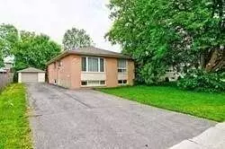 45 Aurora Heights DR #Main, Aurora, ON L4G 2W6