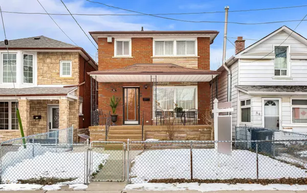 48 Pritchard AVE N, Toronto W03, ON M6N 1T3