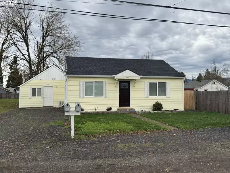 550 W N ST, Springfield, OR 97477