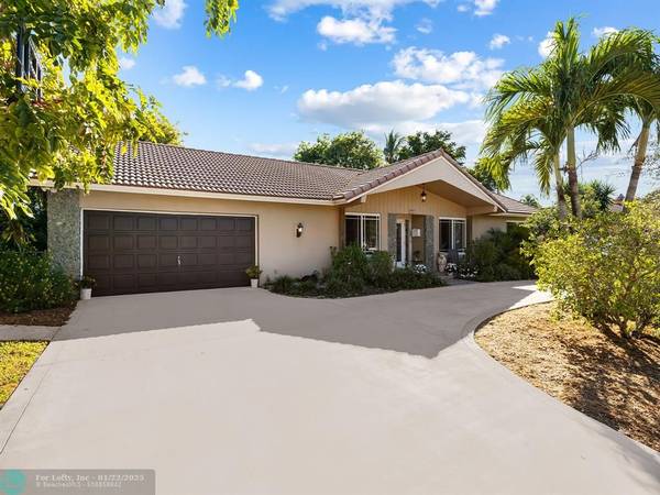 560 El Dorado Pkwy, Plantation, FL 33317