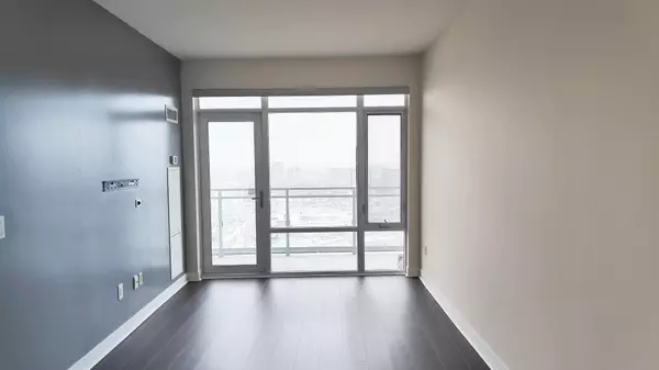 Mississauga, ON L5B 0E6,360 Square One DR #2512