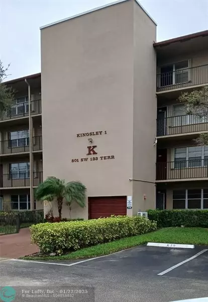 801 SW 133rd Ter  #217 K, Pembroke Pines, FL 33027