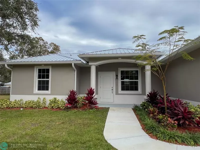 528 SE 35th Terrace, Okeechobee, FL 34974