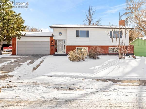 2108 Comanche RD, Pueblo, CO 81001