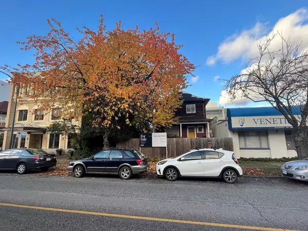 333 W 7TH AVENUE, Vancouver, BC V5Y 1M2