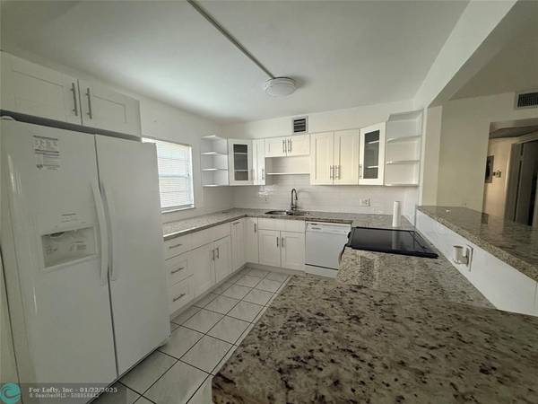 Hollywood, FL 33027,200 SW 132nd Way  #201 L