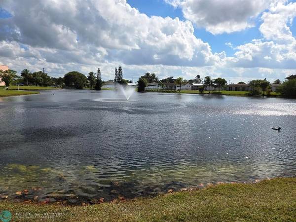 Sunrise, FL 33322,9440 Sunrise Lakes Blvd  #311