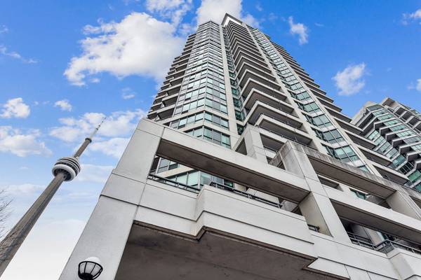 230 Queens Quay W #1119, Toronto, ON M5J 2Y7