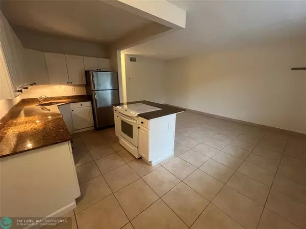 1414 NE 5th Ter  #10, Fort Lauderdale, FL 33304