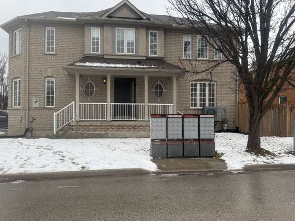 55 Grasslands AVE, Richmond Hill, ON L4B 4K9