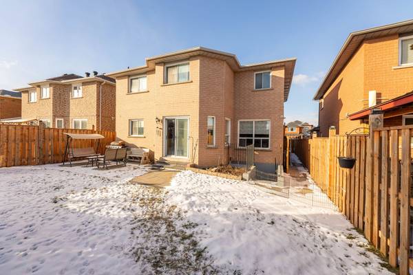 39 Arborview CRES, Toronto W10, ON M9W 7B3