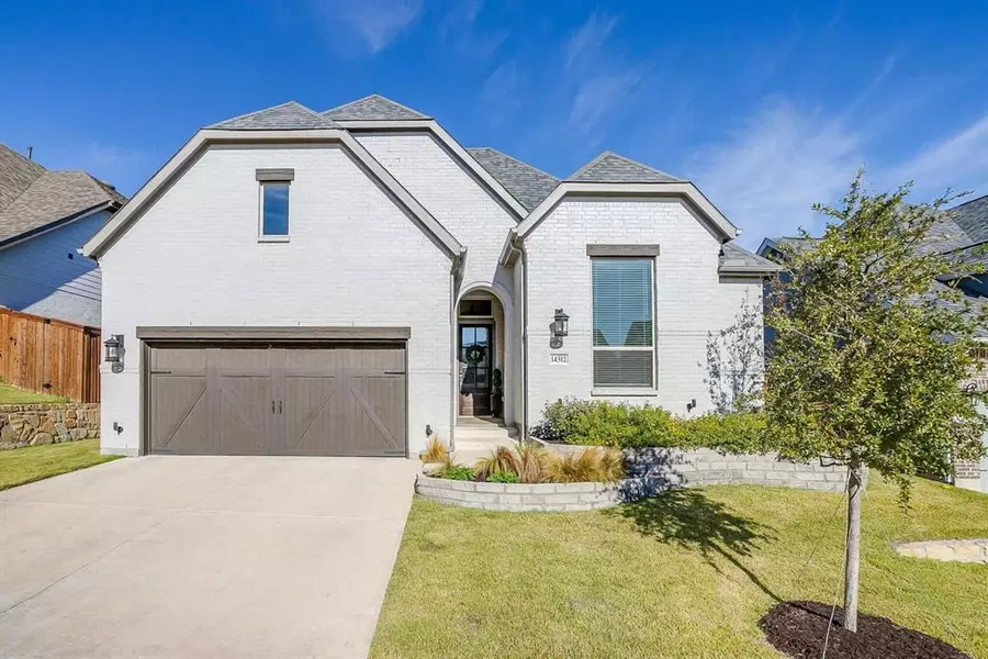 14312 Overlook Park Drive, Fort Worth, TX 76008