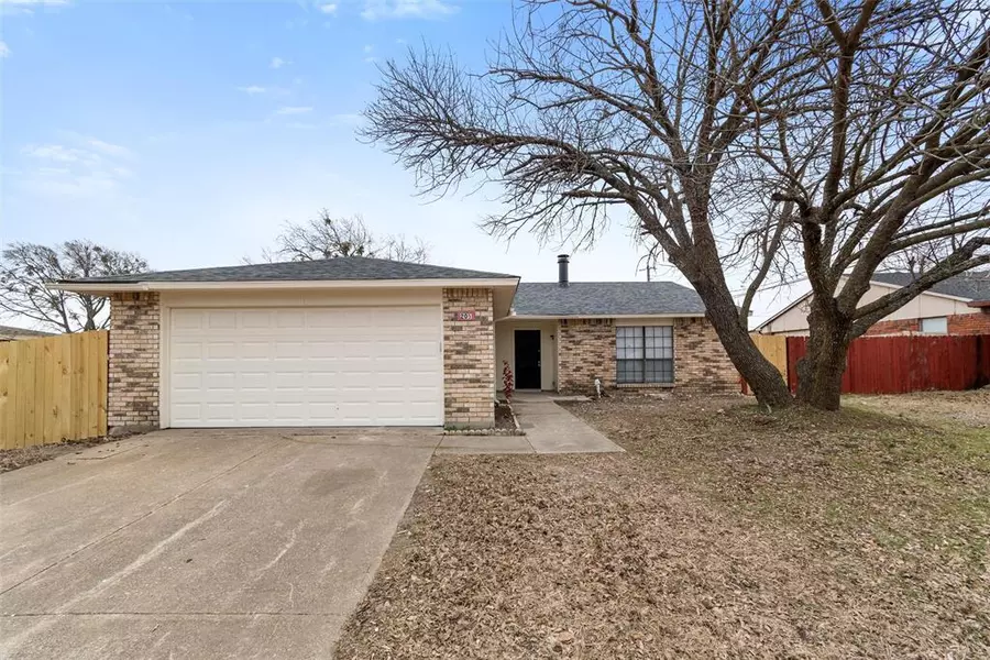 205 Whitney Street, Cedar Hill, TX 75104