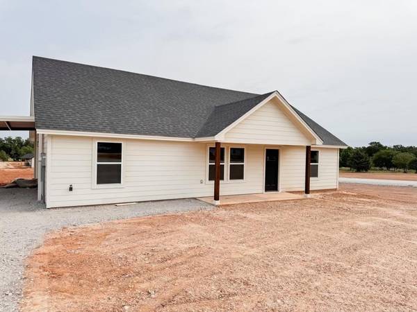 1026 Hereford Drive,  Springtown,  TX 76082