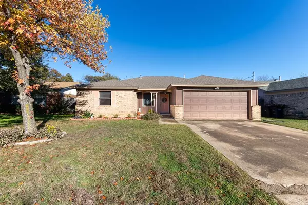 Fort Worth, TX 76135,5736 Springtide Drive