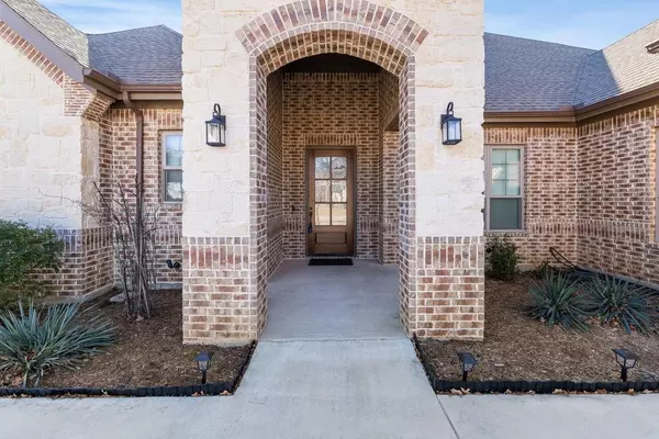 North Richland Hills, TX 76182,7228 Smith Farm Drive