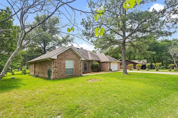 Quinlan, TX 75474,2484 Red Bud Trail