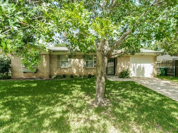 1001 Wilemon Drive, Bedford, TX 76022