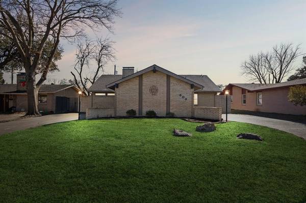 803 Sherbrook Drive, Richardson, TX 75080