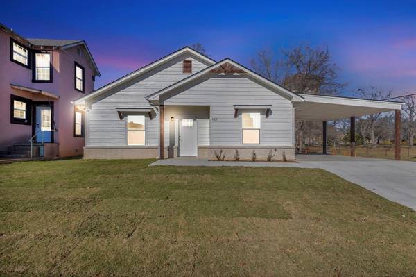 602 N Bois D Arc Avenue, Tyler, TX 75702