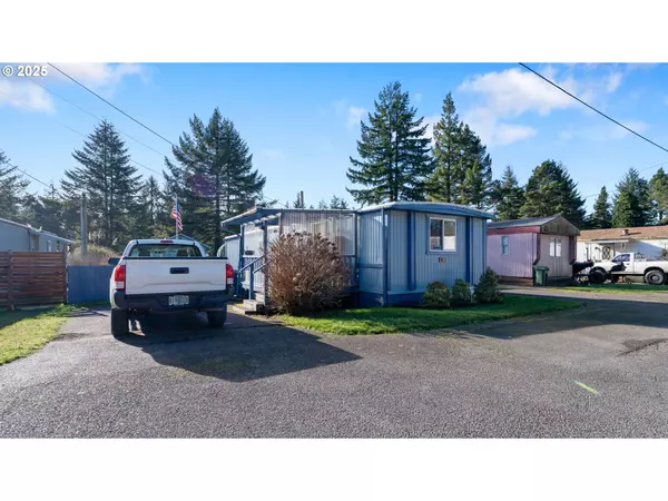 North Bend, OR 97459,93740 SHUTTERS LANDING LN #6