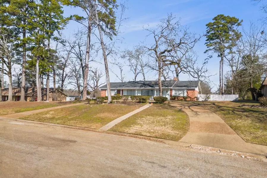 1615 Frost Street, Gilmer, TX 75644